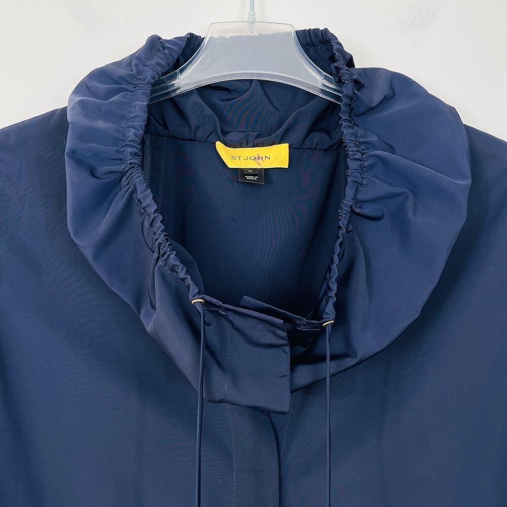 St. John Funnel Neck Rain Jacket Windbreaker Size XL Navy Cowl Neck Lightweight - Picture 4 of 16